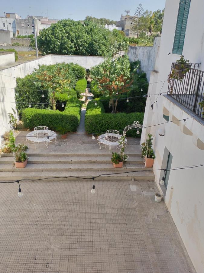 לינה וארוחת בוקר San Donato di Lecce Palazzo Costantini מראה חיצוני תמונה